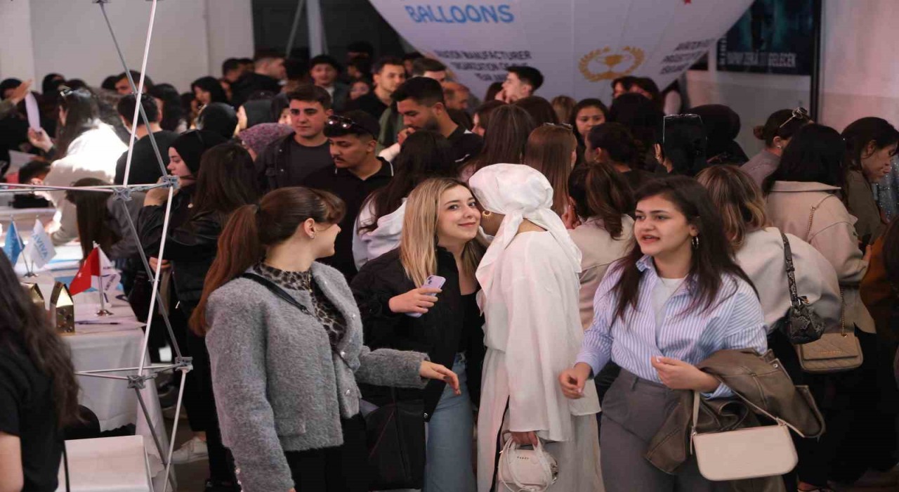 Nevşehirde kariyer günlerine yoğun ilgi