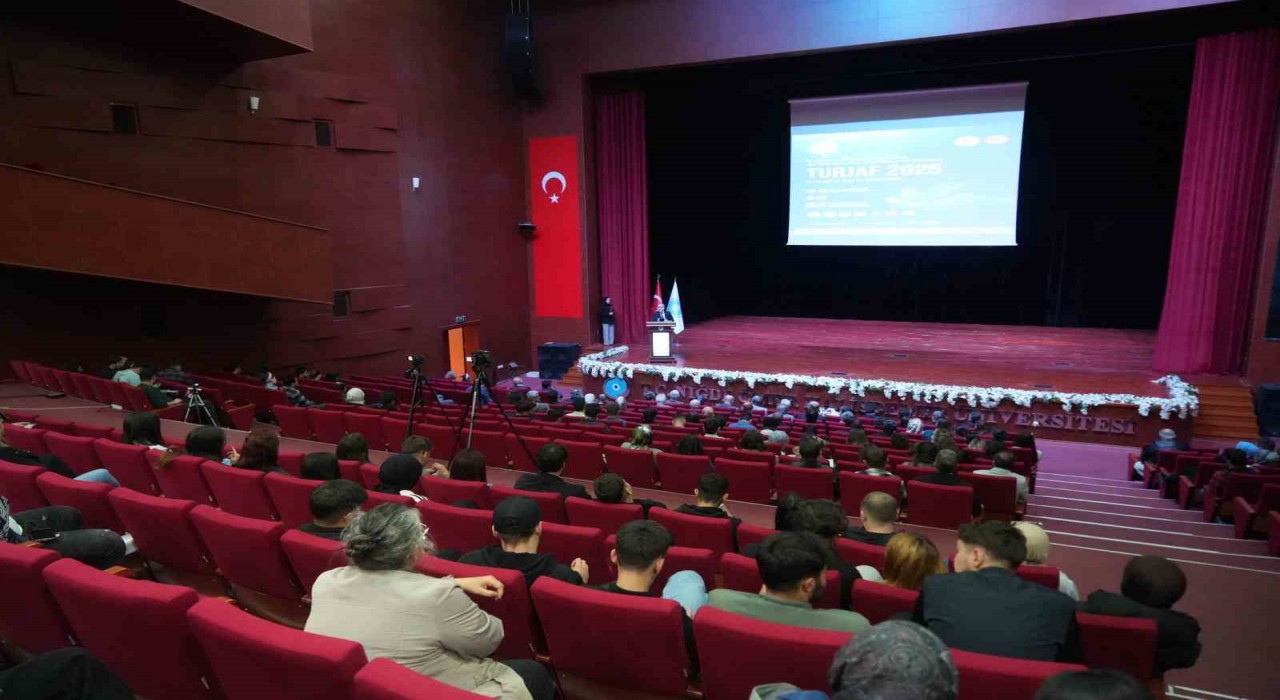 Niğdede 4. Uluslararası Türk Tarım-Gıda Bilim ve Teknoloji Dergisi Kongresi düzenlendi
