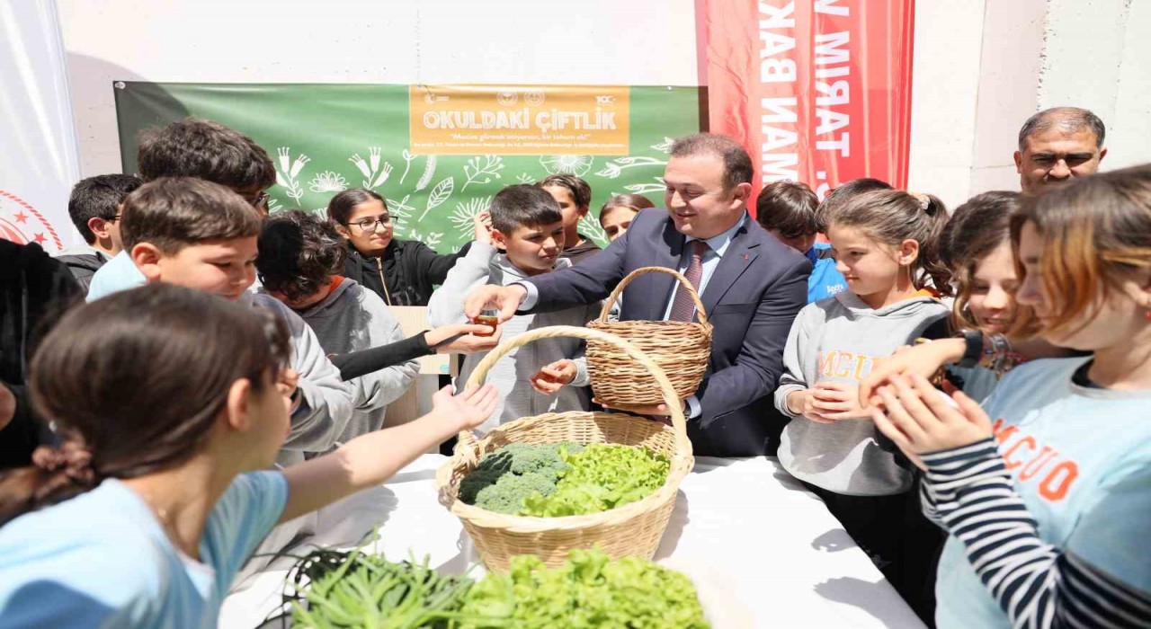 ‘Okuldaki çiftlik proje uygulaması devam ediyor