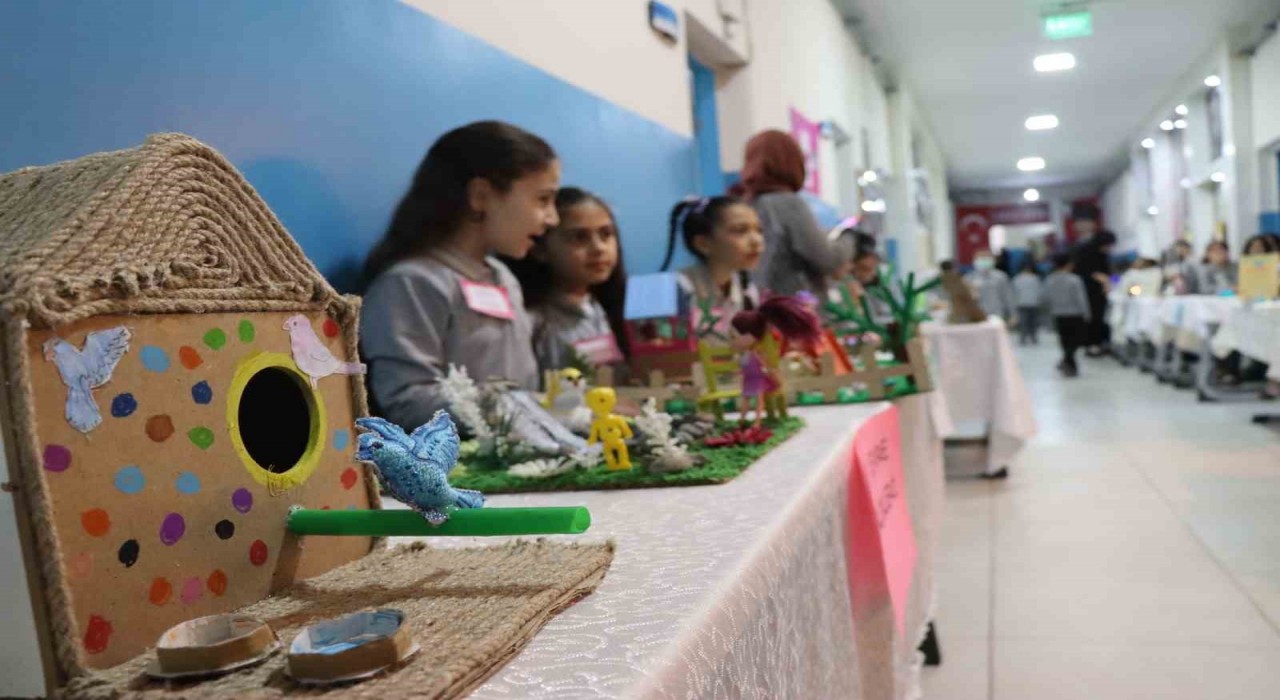 Oltuda Bilim Şenliği: Miniklerden büyük projeler