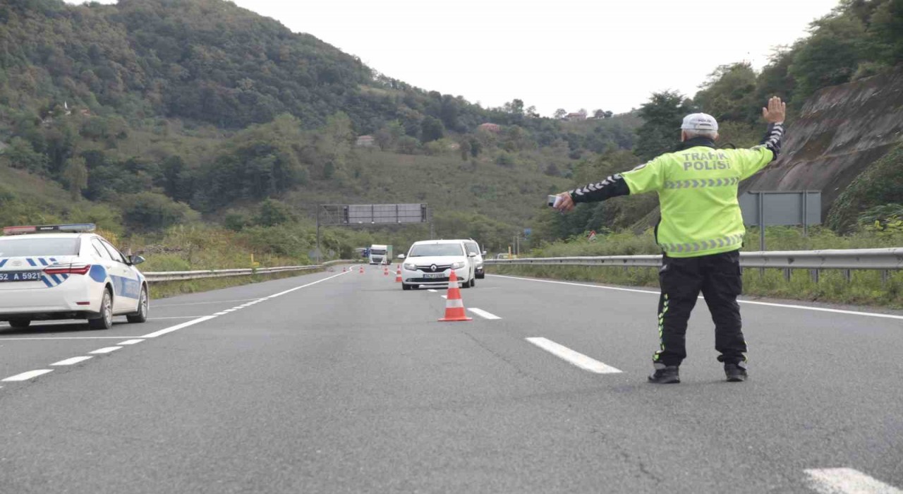 Orduda bir haftada yaklaşık 16 bin araç ve sürücüsü denetlendi