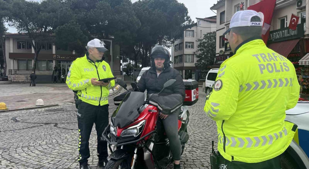 Orduda motosiklet sürücülerine sıkı denetim: 4 saatlik denetimde 70 bin 269 lira ceza yazıldı