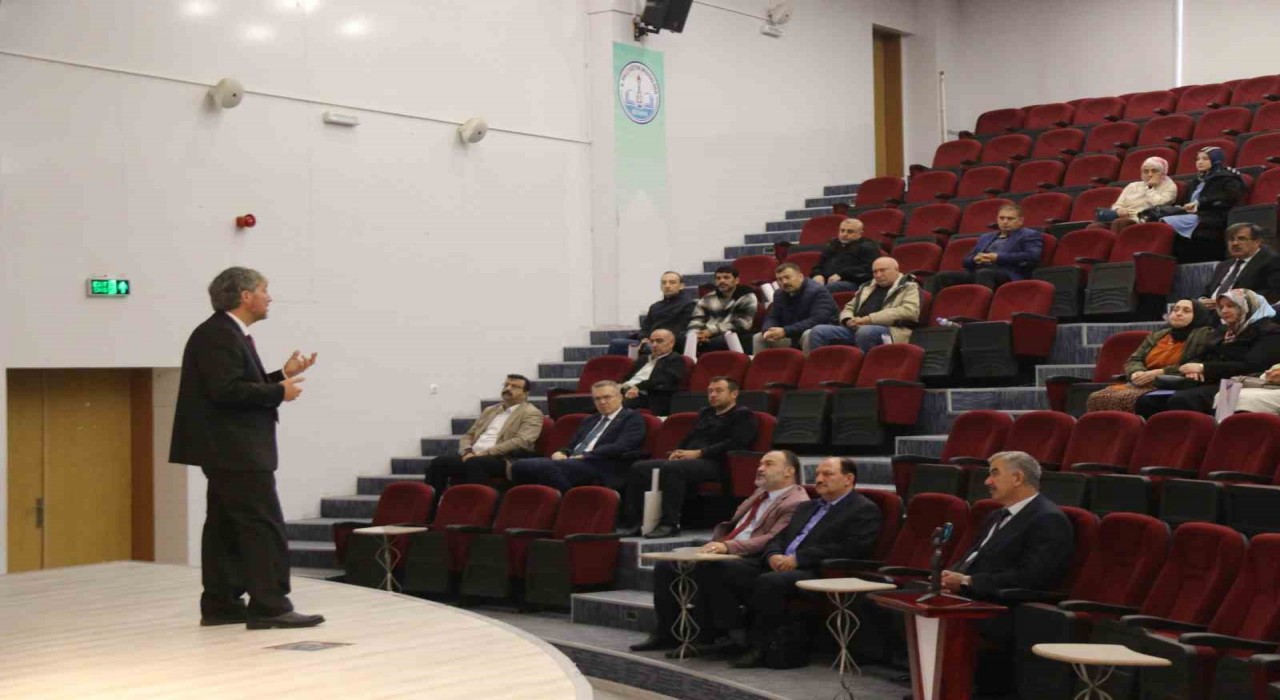 Örgün Eğitimle Birlikte Hafızlık Projesi tanıtım toplantısı Kütahyada gerçekleştirildi
