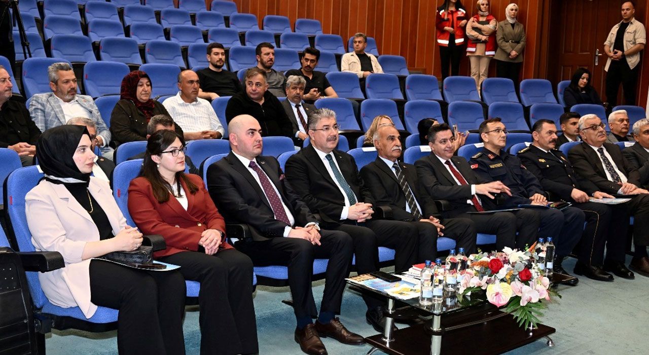 Osmaniye’de Kadına Yönelik Şiddetle Mücadele Toplantısı Gerçekleştirildi