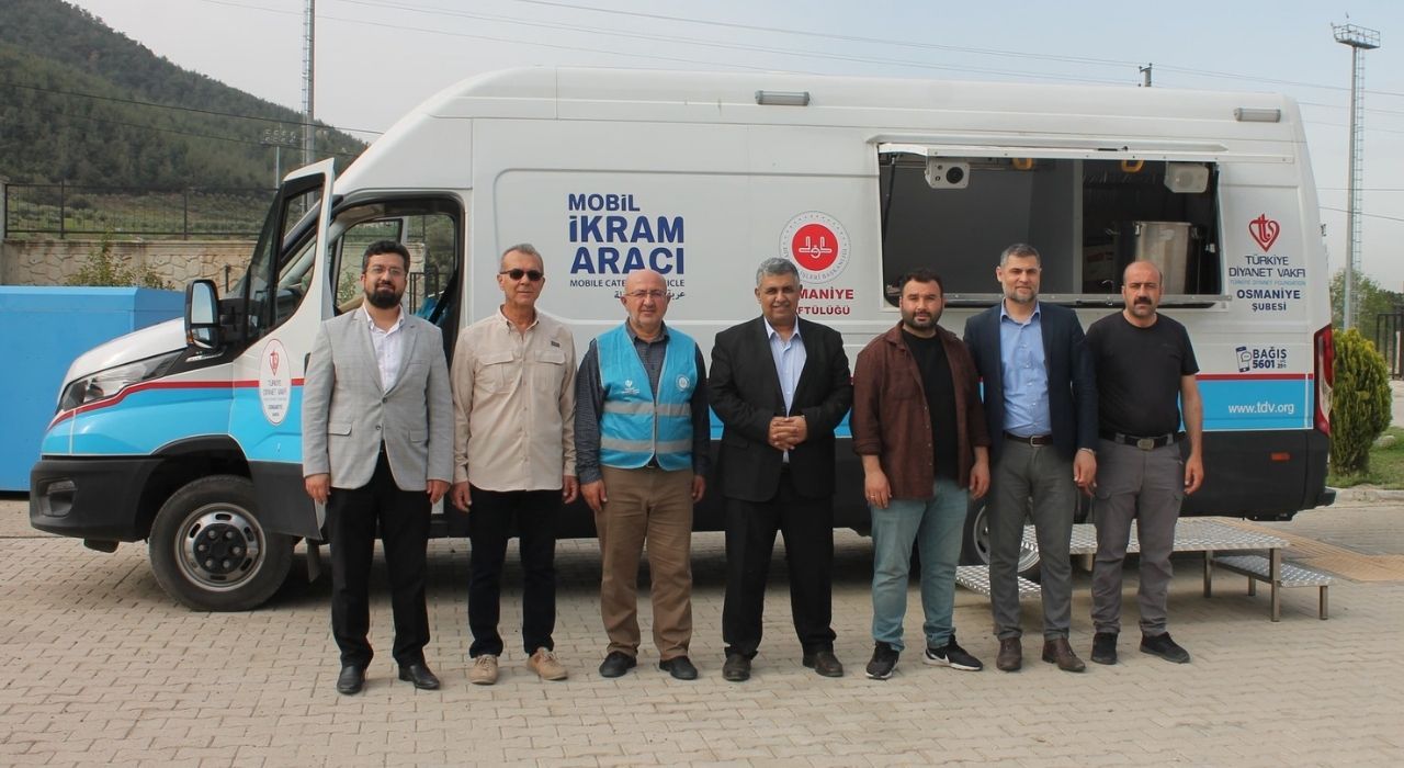 Osmaniye’de Öğrencilere Sabah Sürprizi: İl Müftülüğü’nden Sıcak Çorba İkramı