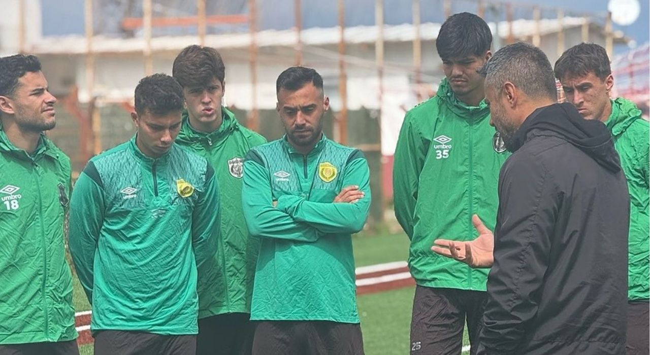Osmaniyespor FK, Aliağa Deplasmanına Ayvalık’ta Hazırlanıyor