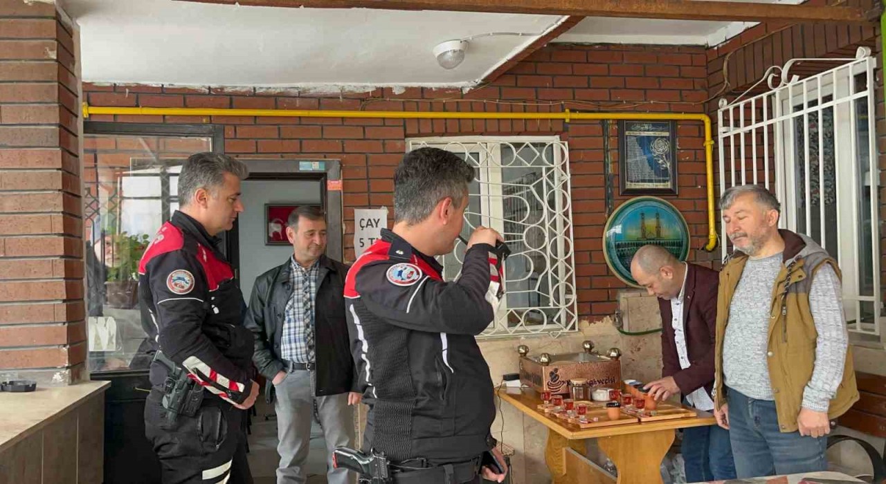 (ÖZEL) ‘Camide kavga var diye gelen ekibini şiir ve dua ile karşıladılar