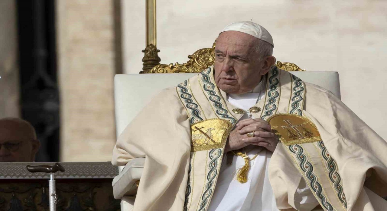Papa Francis, 88 yaşında hayatını kaybetti