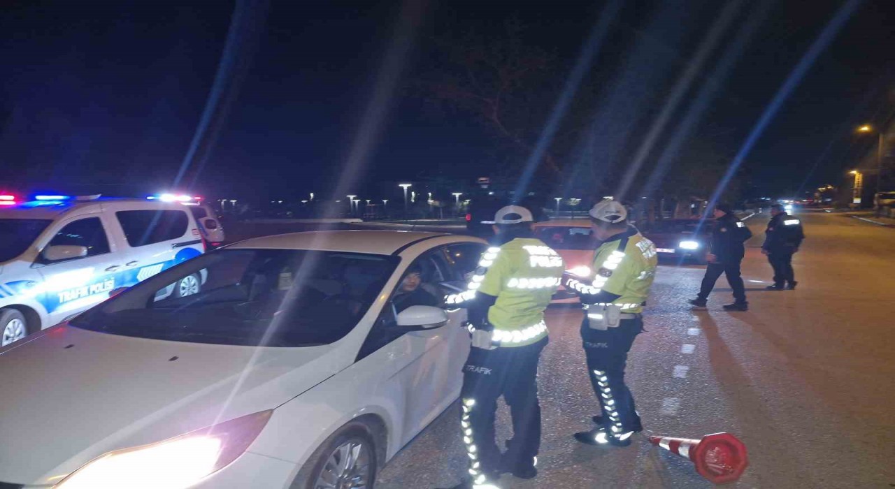 Payasta asayiş uygulamasında 13 araç ve sürücüsüne 117 bin TL ceza