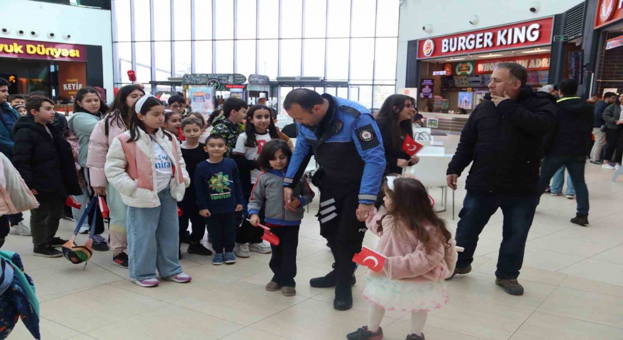 Polis çocuklarına özel etkinlik