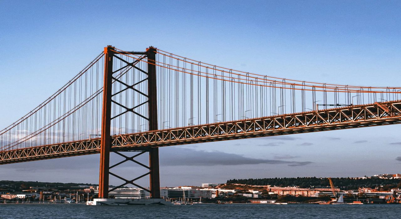 Portekiz Golden Visa 2024: Fon Yatırımı mı Kültürel Yatırım mı?