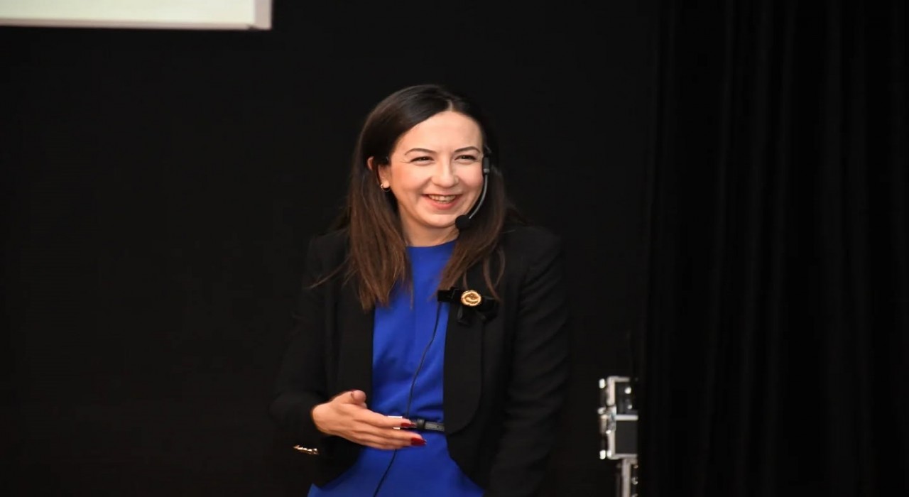 Psikolog Dr. Elif Ünsal Özberkten kadınlara farkındalık semineri