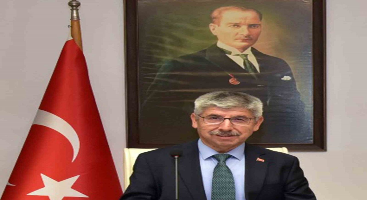 Rektör Kaçardan 23 Nisan mesajı