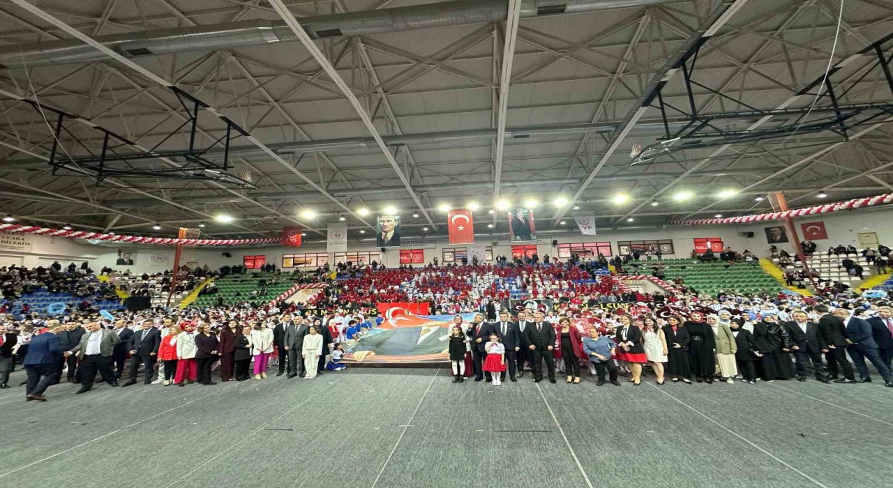 Rizede coşkulu 23 Nisan şenlikleri