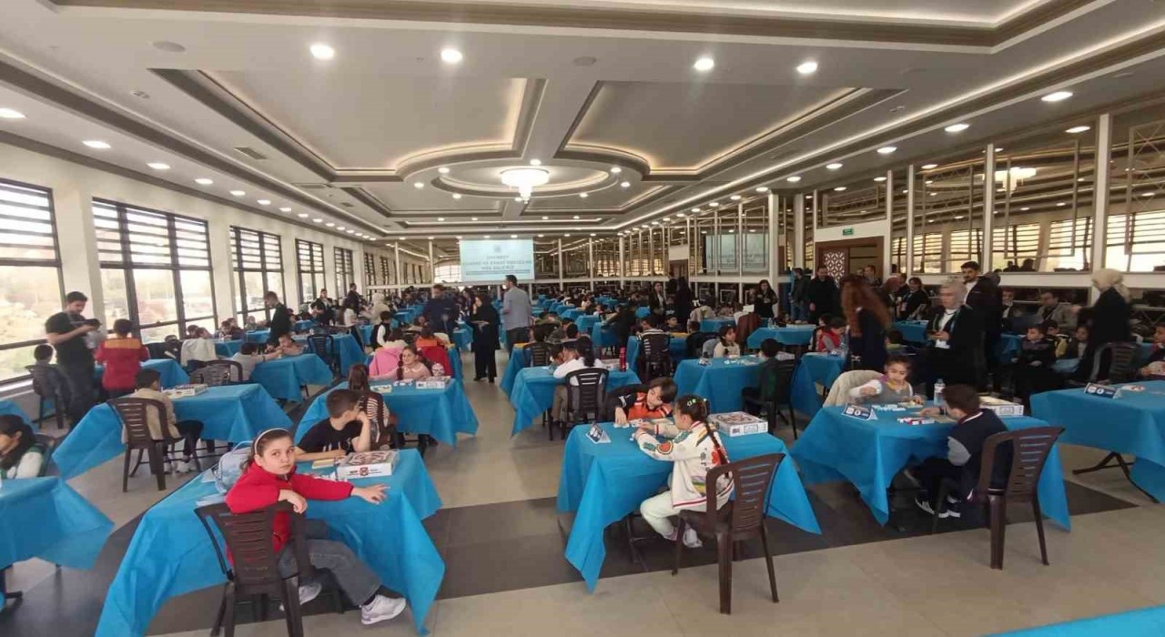Şahinbeyde akıl ve zekâ rüzgârı esti