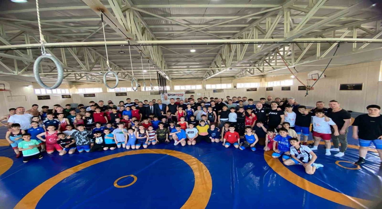 Sakarya Büyükşehir Belediyesi Spor Kulübü Başkanı Zengin: Spor dostluk ve kardeşliktir
