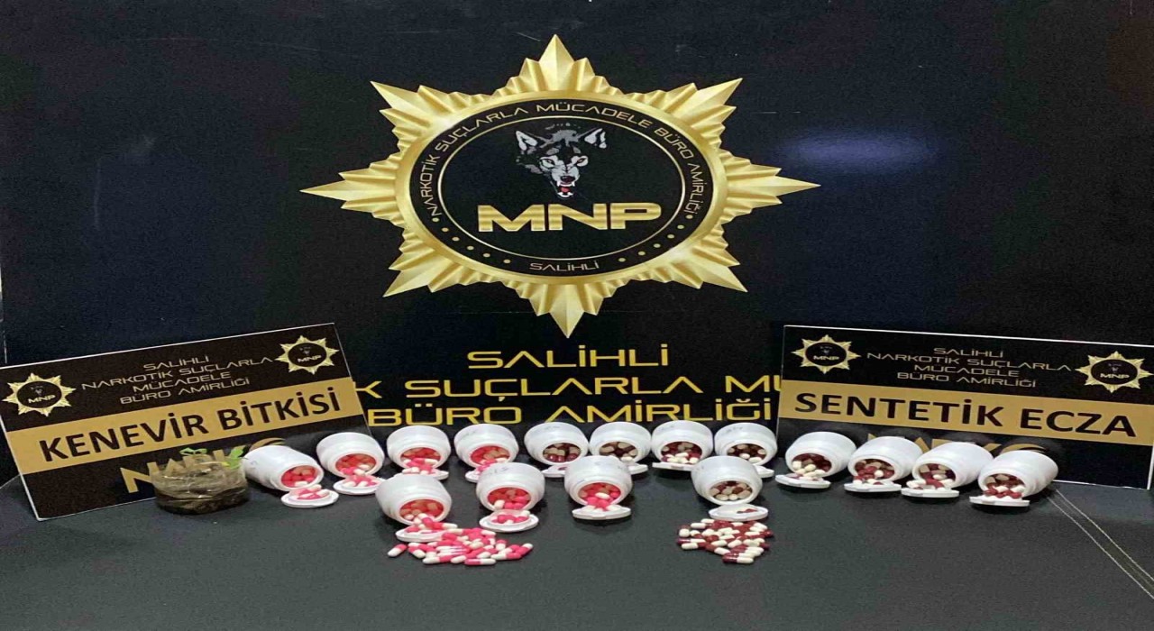 Salihlide 817 sentetik ecza hapı ele geçirildi