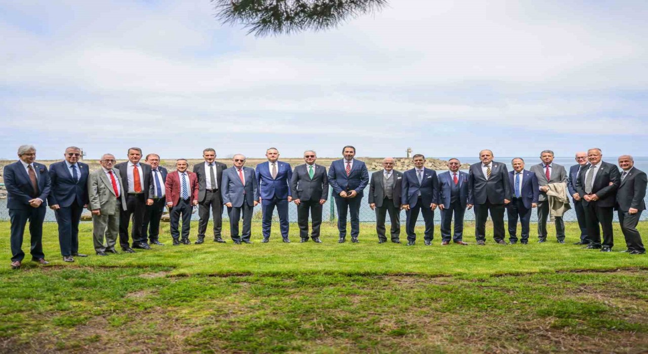 Şampiyon kulüplerin divan kurulları Trabzonda bir araya geldi
