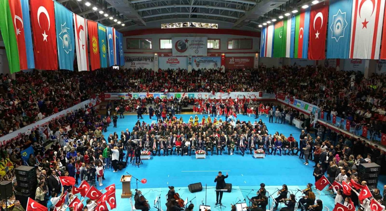 Samsunda 23 Nisan coşkuyla kutlandı