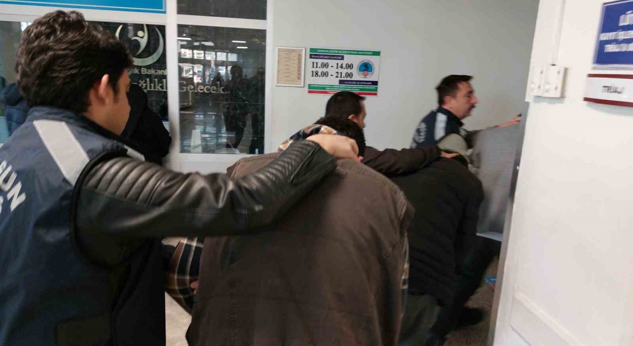 Samsunda silah kaçakçılığından 4 kişi tutuklandı