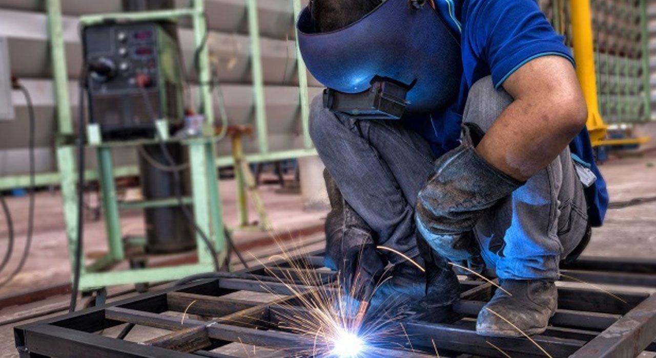 Sanayi Üretimi Şubat 2025’te Yıllık %1,9 Azaldı