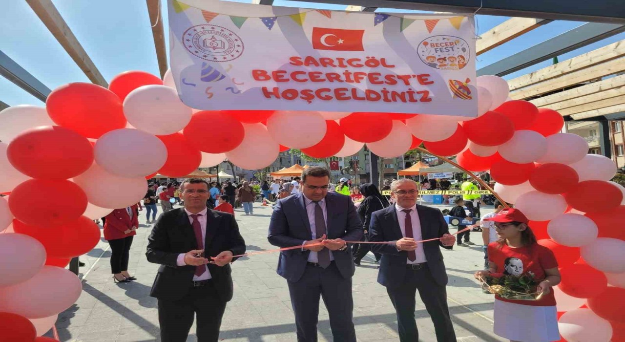 Sarıgölde ilk kez Becerifest Çocuk Şenliği düzenlendi