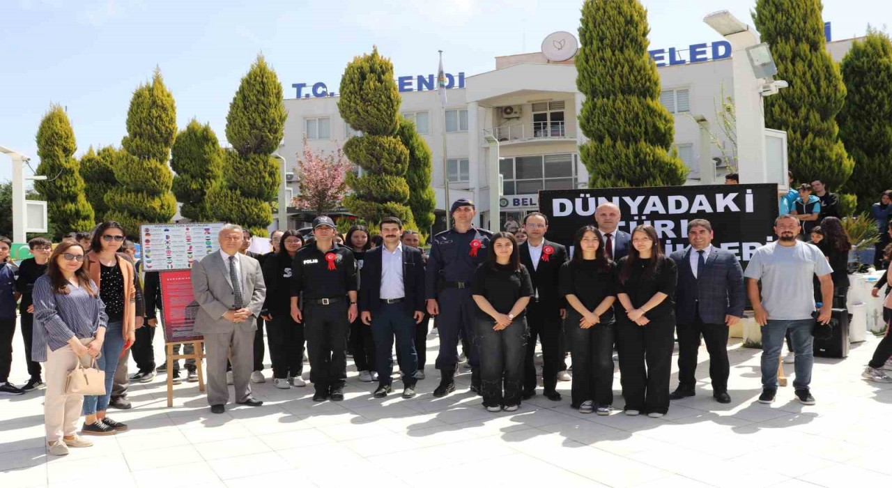 Selendide şehitler için sergi açıldı