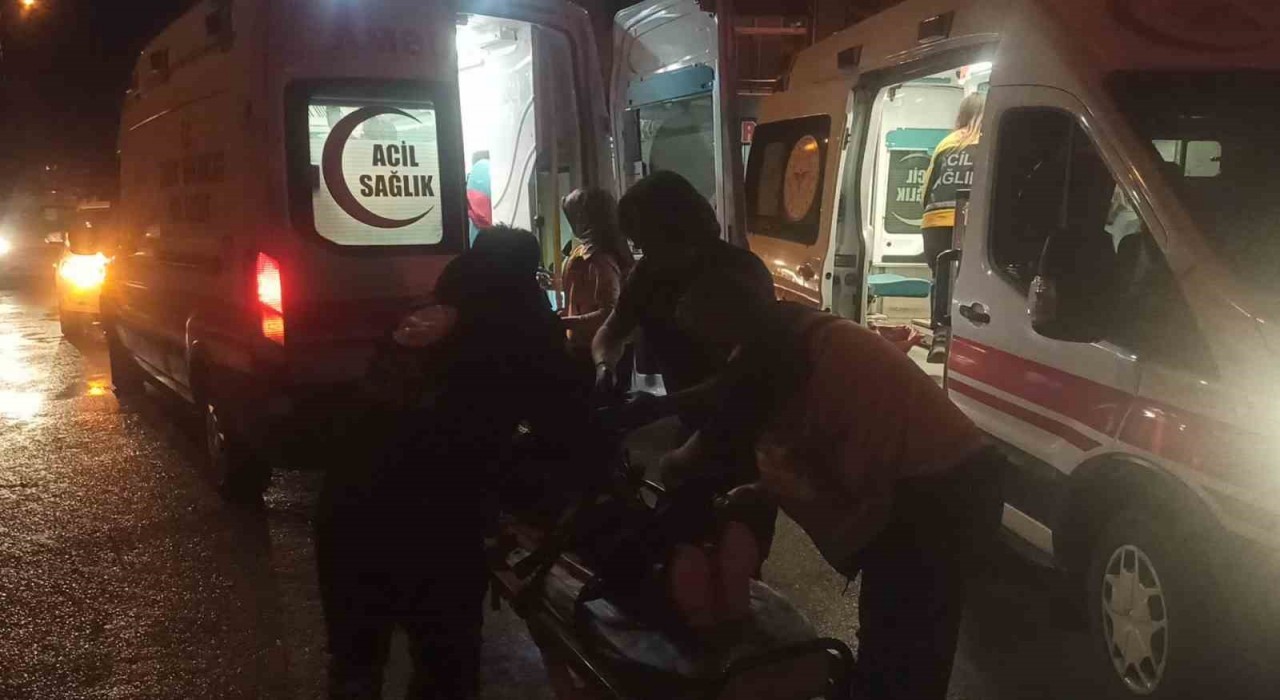Seydişehirde trafik kazası: 2 yaralı