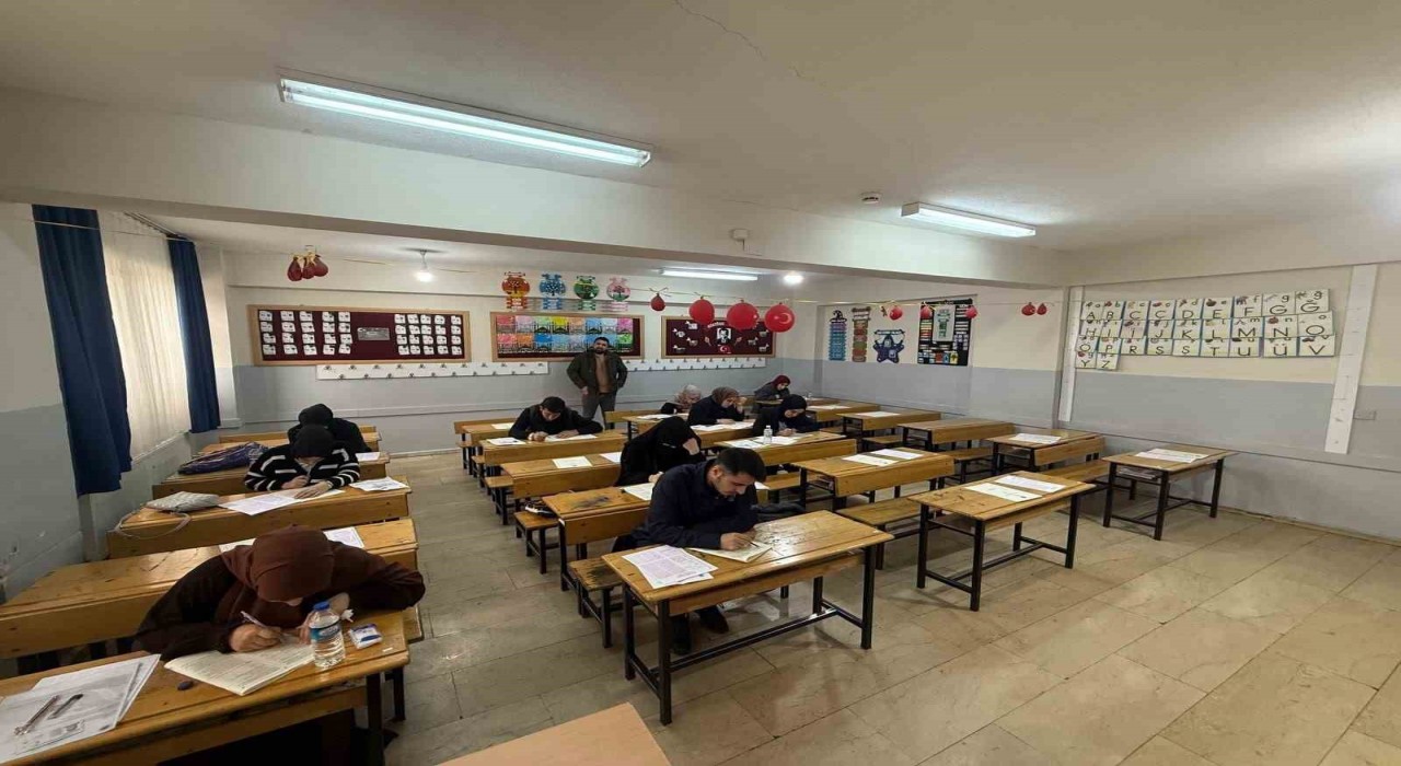 Siirtte öğrenciler için umre ödüllü bilgi yarışması düzenlendi