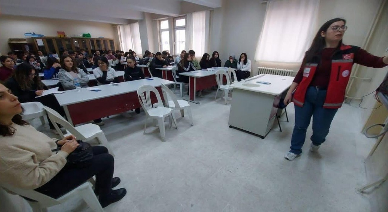 Sinopta öğrencilere seminer