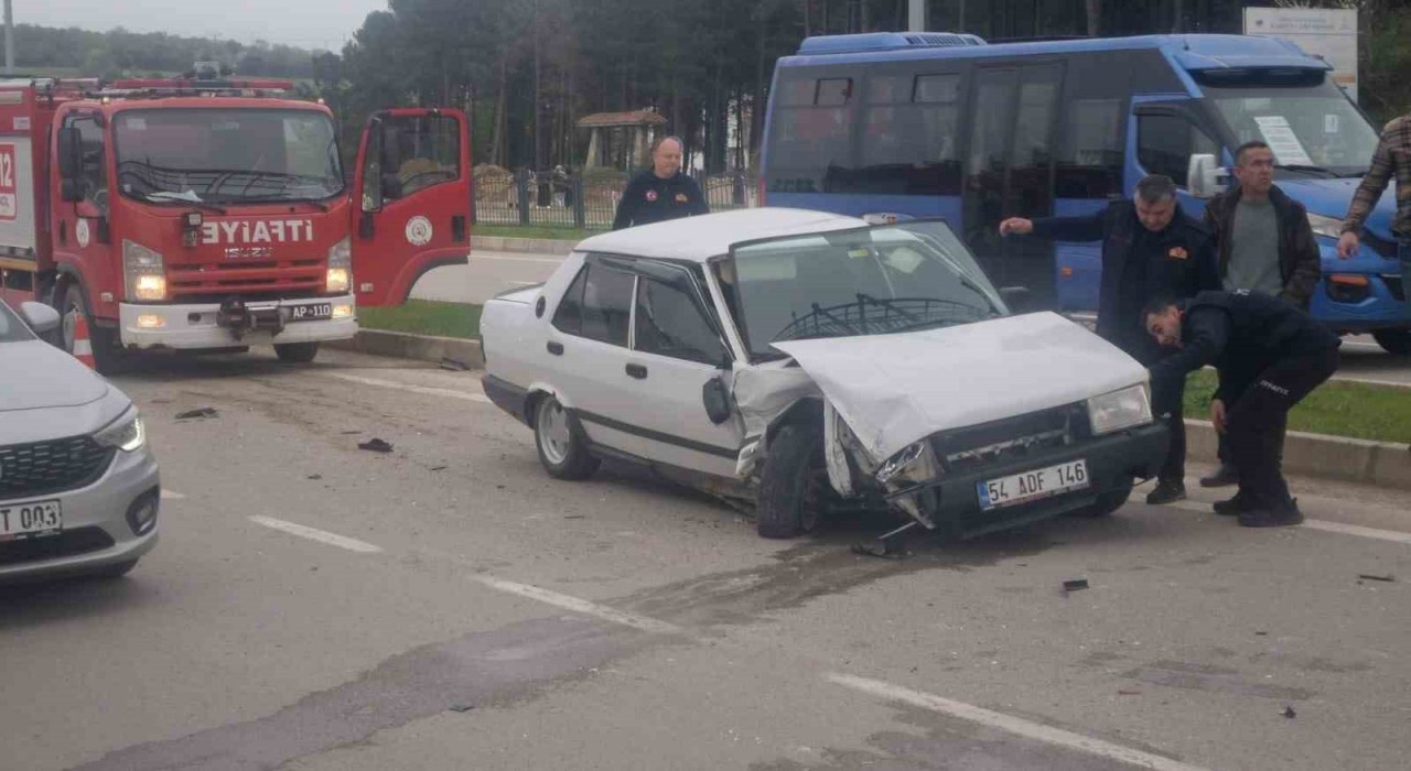 Sinopta trafik kazası: 2 yaralı