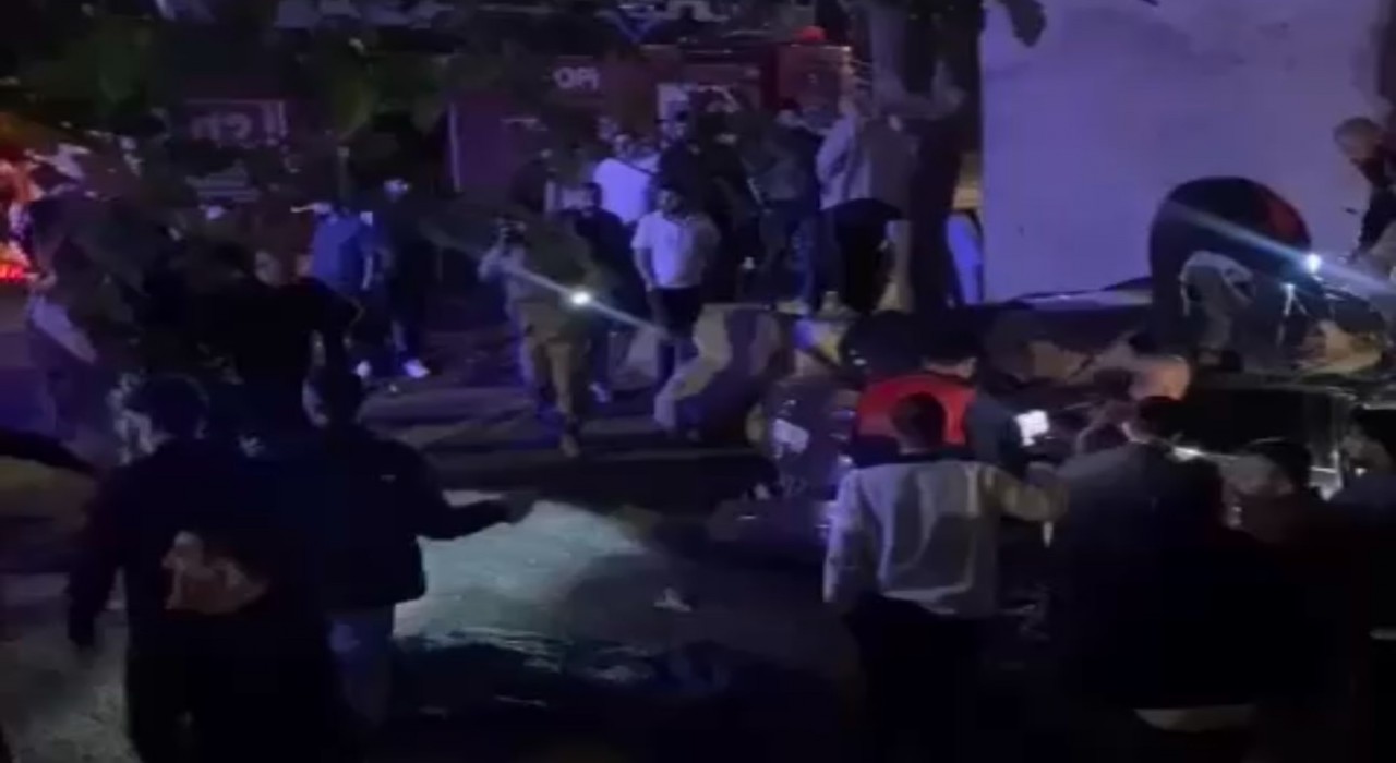 Şırnakta otomobil duvara çarptı: 2 ölü
