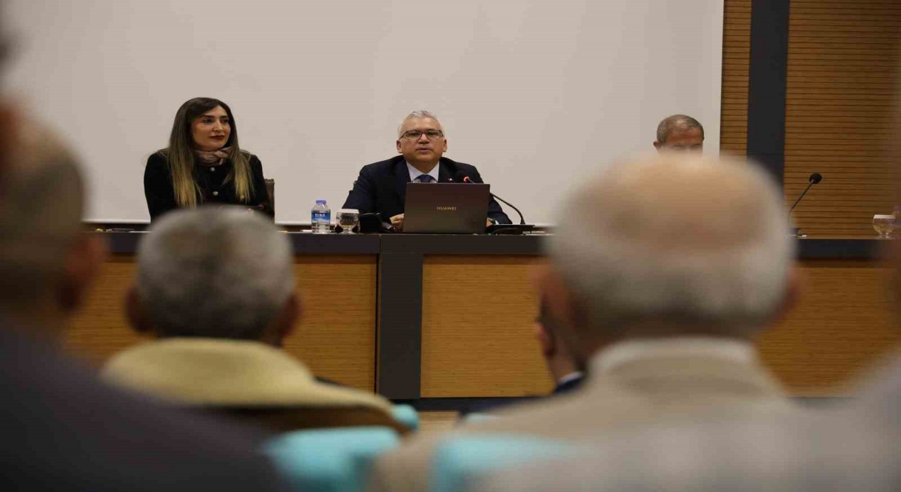 Sivas Valisi Şimşek: Camiler de bizim, cemevleri de