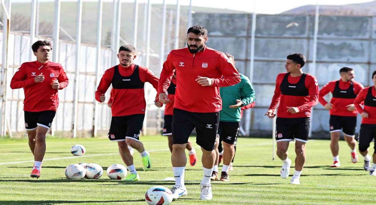 Sivassporda Galatasaray maçı hazırlıkları başladı