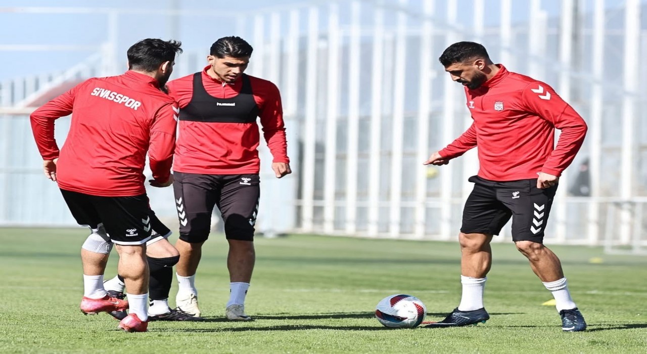 Sivassporda Kasımpaşa maçı hazırlıkları sürüyor