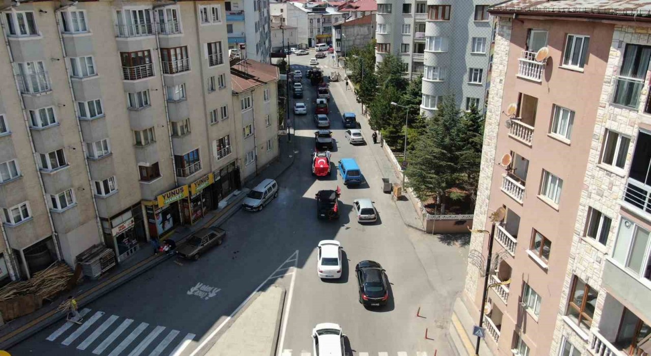 Sivasta daha önce görülmemiş 23 Nisan kutlaması öğrencileri şaşırttı