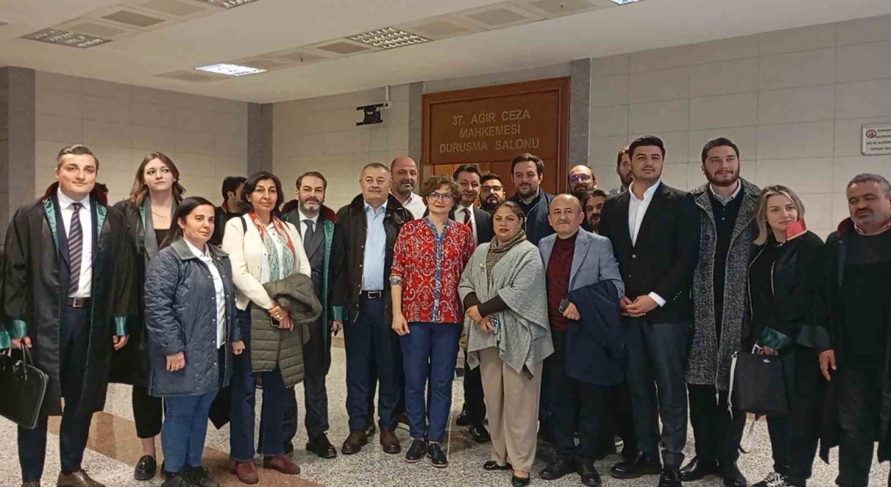 Sosyal medyadaki para sayma görüntülerine ilişkin yargılamada eski CHP İstanbul İl Başkanı Canan Kaftancıoğlu hakim karşısına çıktı