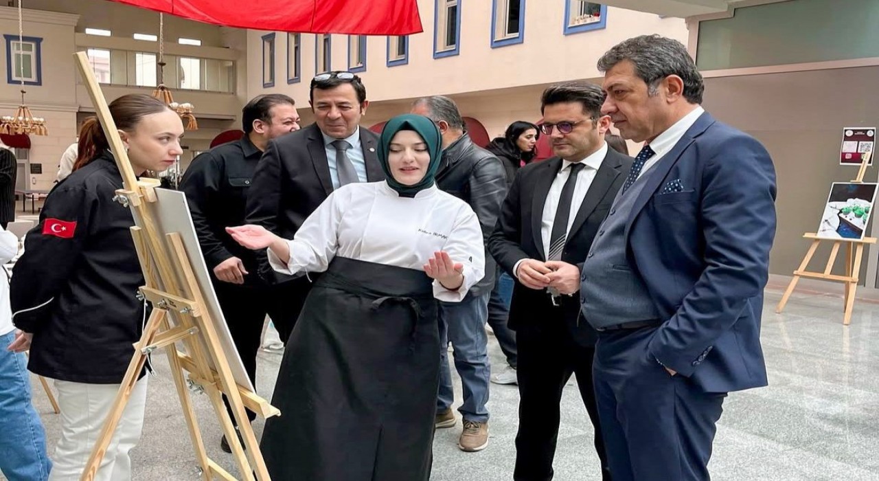 SUBÜ öğrencisinin ‘Perde Pilavı fotoğrafına ikincilik ödülü