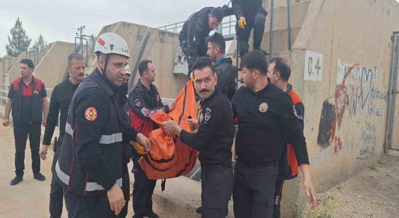 Sulama kanalında kadın cesedi bulundu