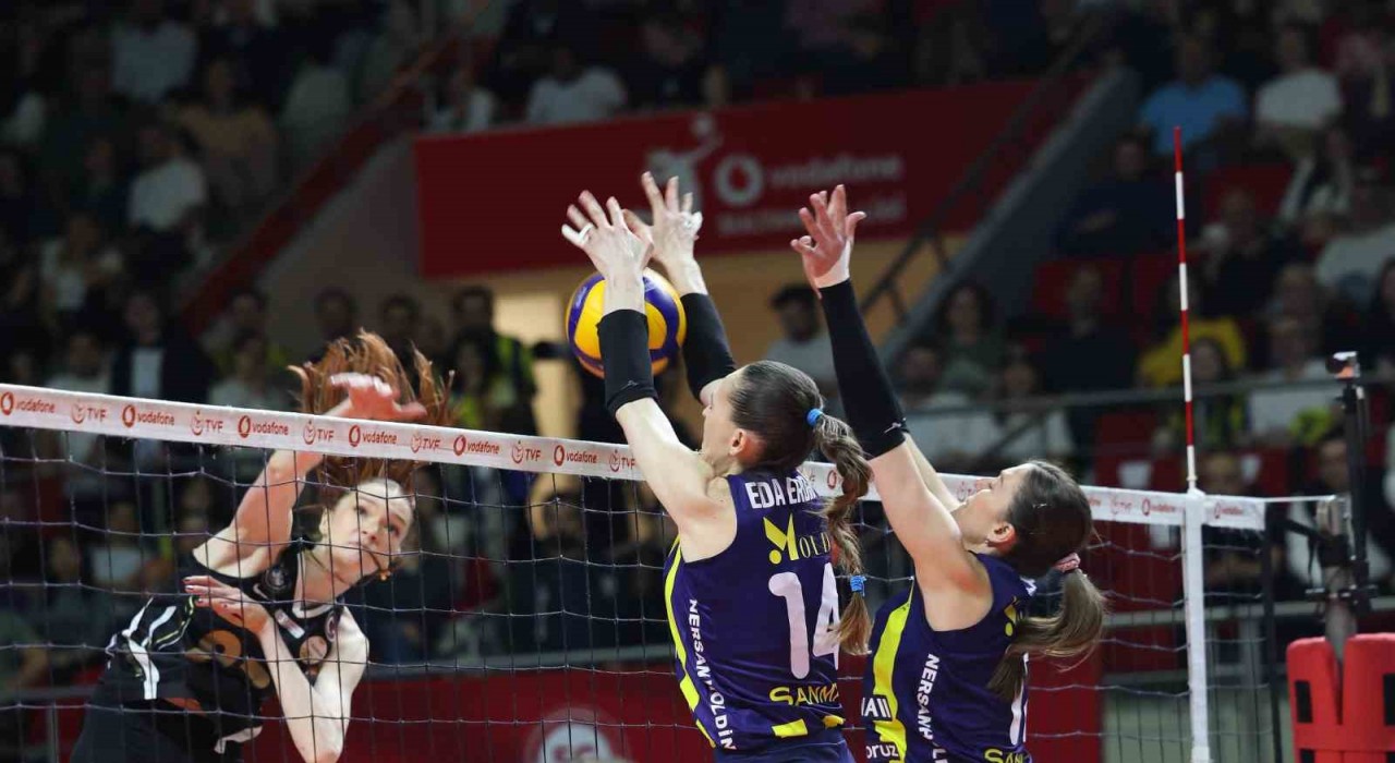Sultanlar Liginde şampiyon V.Bank oldu