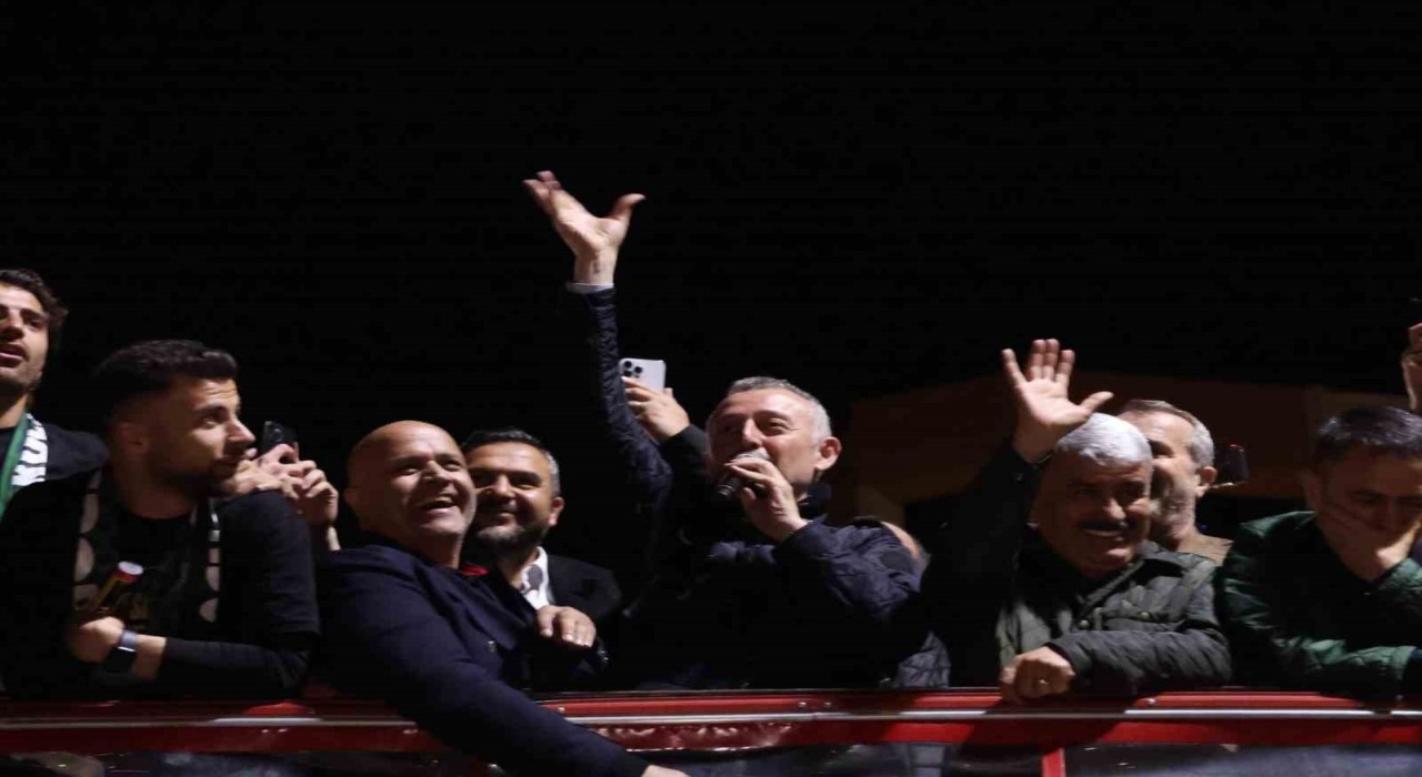 Tahir Büyükakın: Süper Ligde de başarılı olacağız