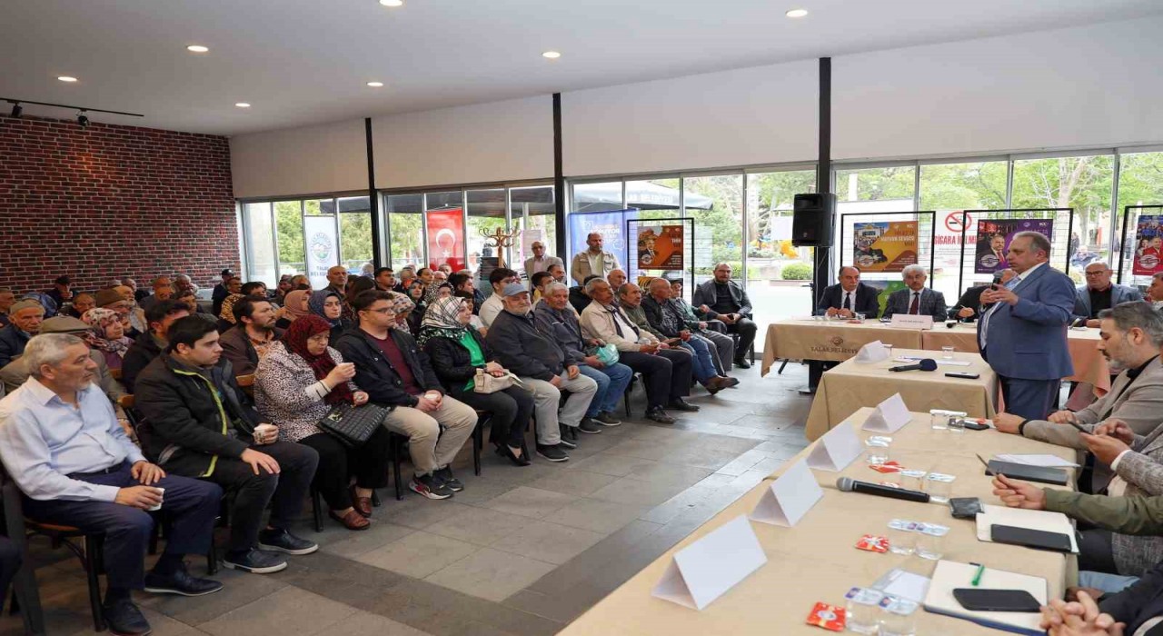 Talasta vatandaş sordu, Başkan Yalçın Osmanlı Evinde cevapladı