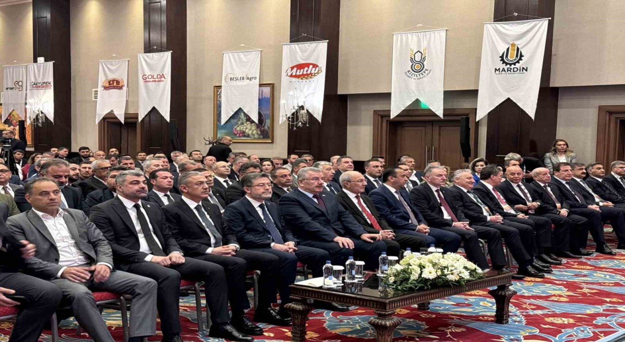 Tarım ve Orman Bakanı İbrahim Yumaklı, Mardinde 2025 Hasat Öncesi Hububat Kongresine katıldı