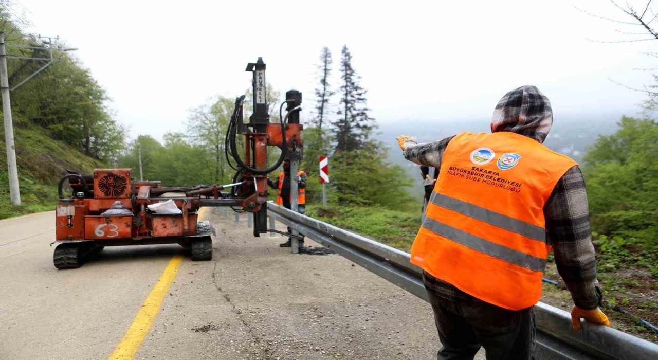Taşyatakta çelik bariyer montajı tamam