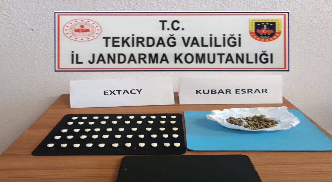 Tekirdağda jandarmadan uyuşturucu operasyonları: Çok sayıda madde ele geçirildi