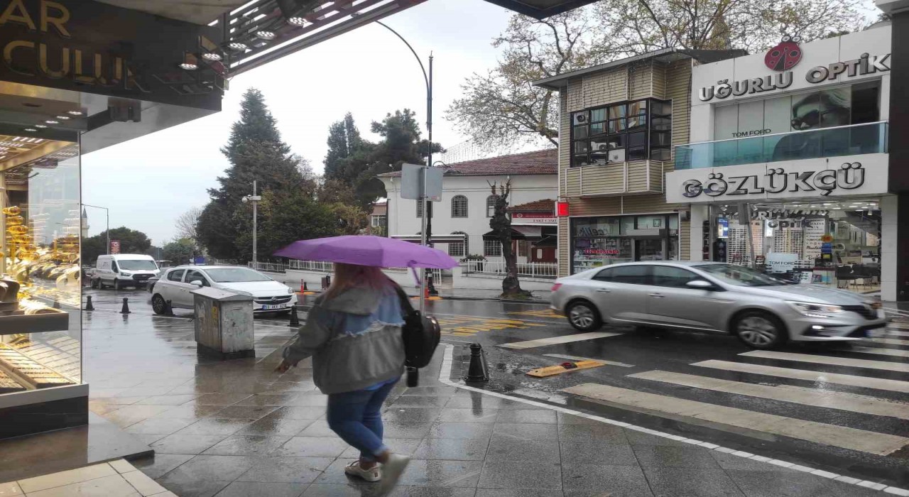 Tekirdağda sağanak yağış etkili oldu