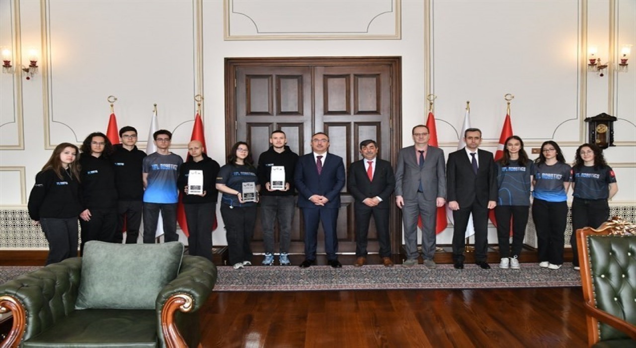 Tekirdağlı robotikçiler ABDde dünya sahnesine çıkacak