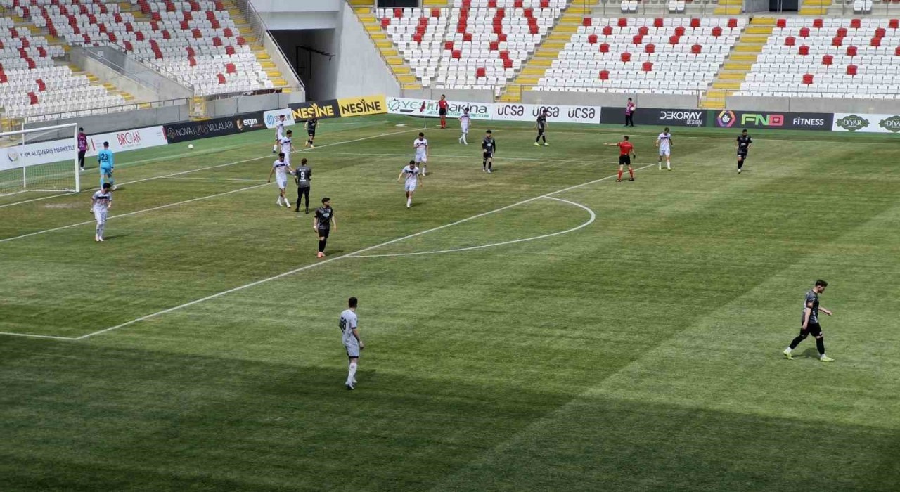 TFF 2. Lig: Karaman FK: 2 - Nazillispor: 0