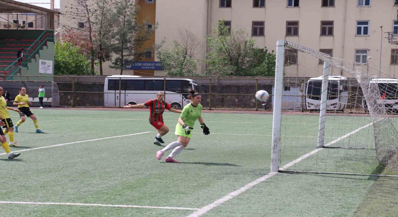 TFF Kadınlar 3. Ligi: Cizre Spor Lisesiç 4 - Hakkari Hayalkent Spor: