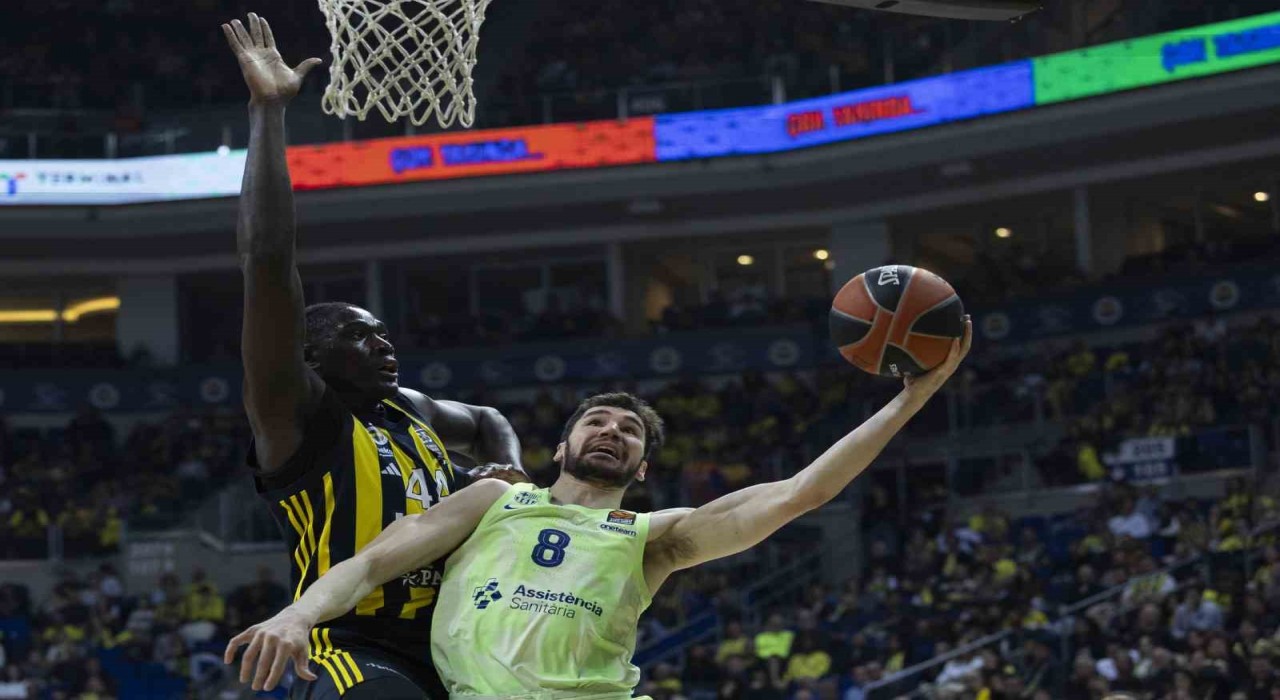 THY Euroleaguede Türk takımlarından 2de 1